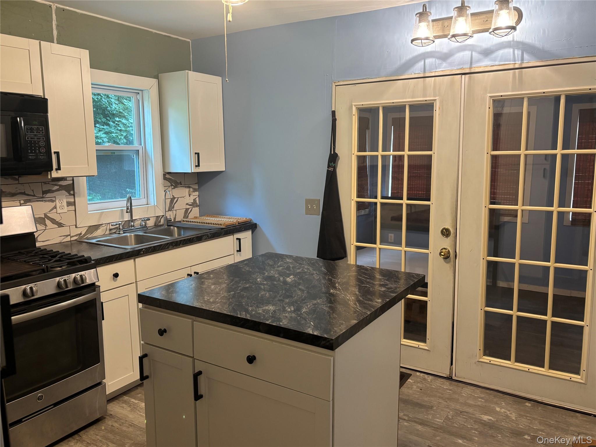 Single Family Boulevard Knolls Dutchess County, NY 12601, MLS-1031406-9