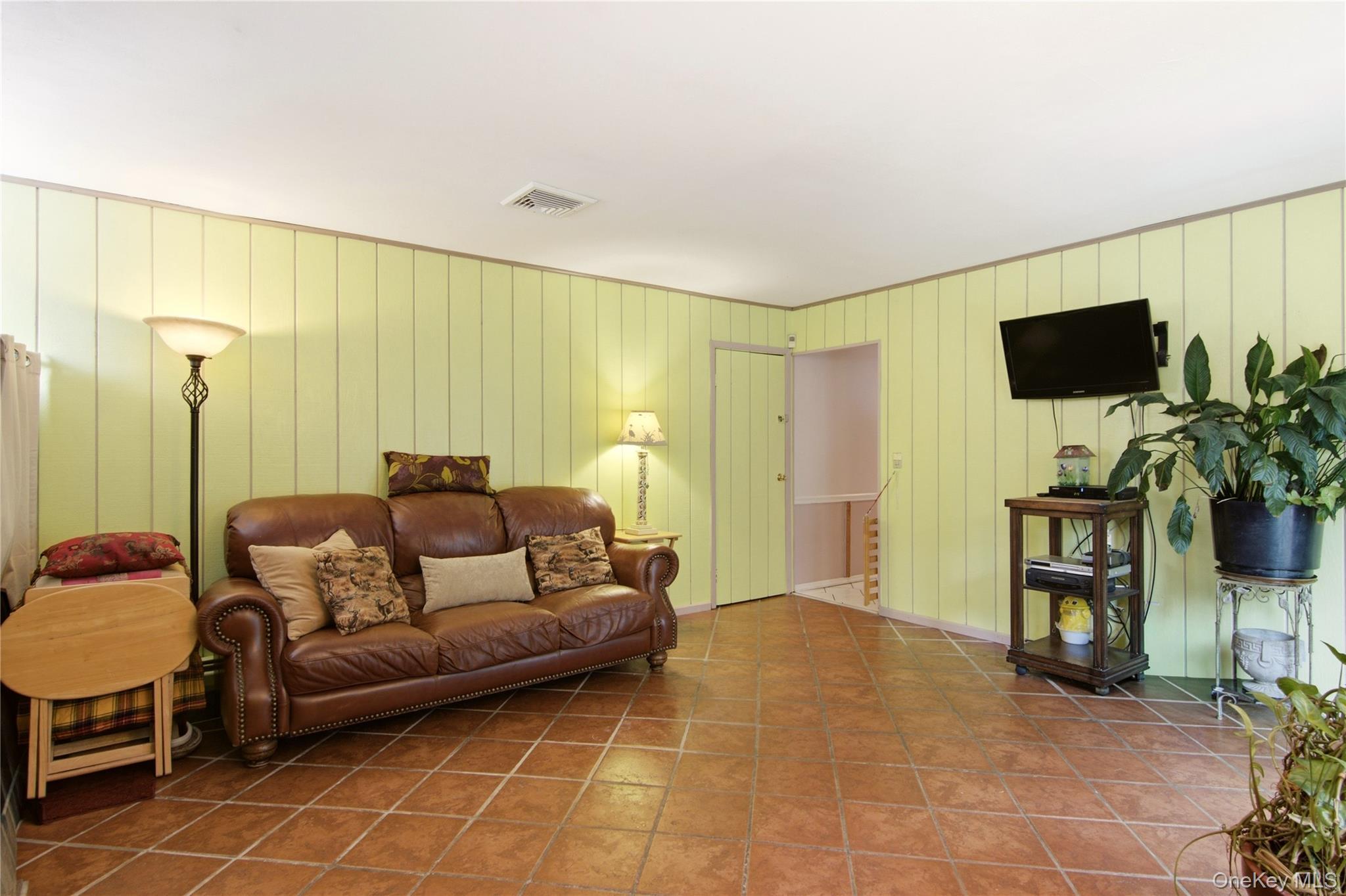 Single Family Clymer Street Suffolk County, NY 11776, MLS-1031407-14