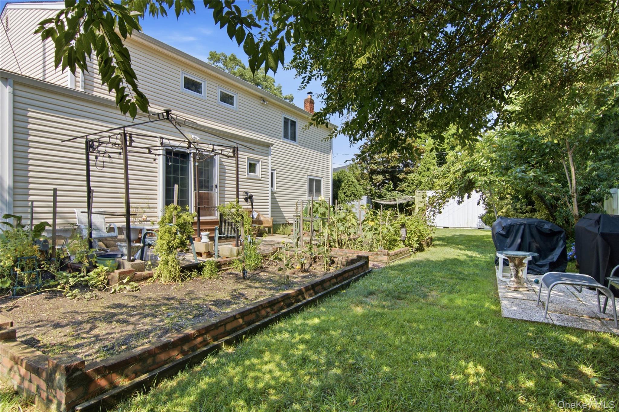 Single Family Clymer Street Suffolk County, NY 11776, MLS-1031407-24
