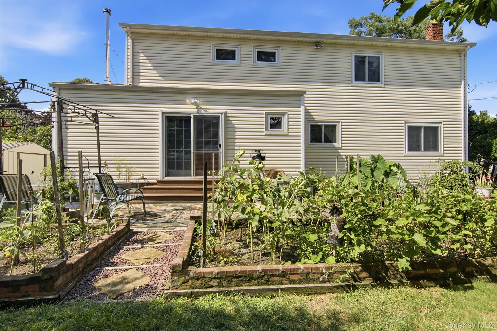 Single Family Clymer Street Suffolk County, NY 11776, MLS-1031407-25