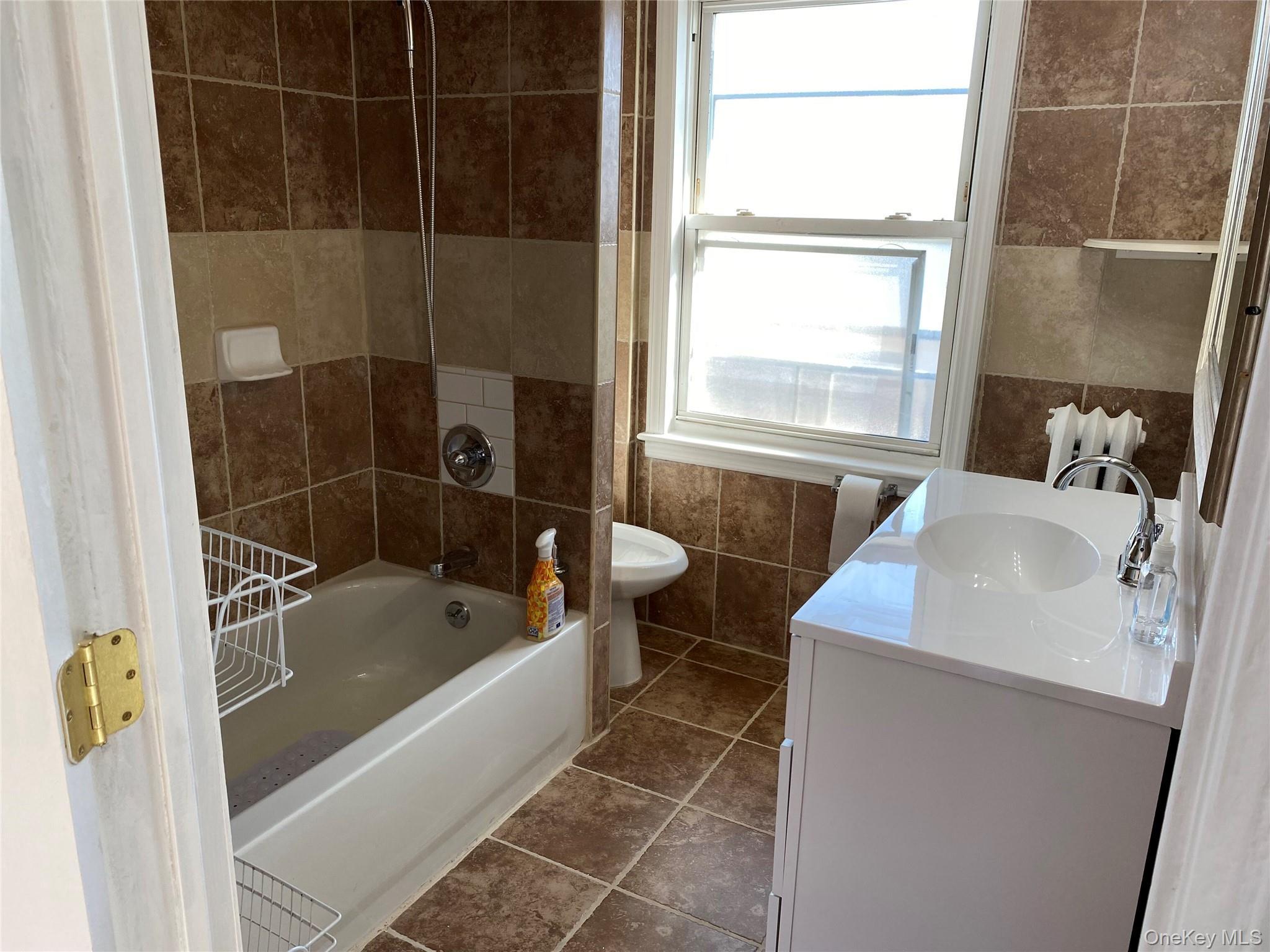 Single Family Taylor Court Staten Island, NY 10310, MLS-1031409-14