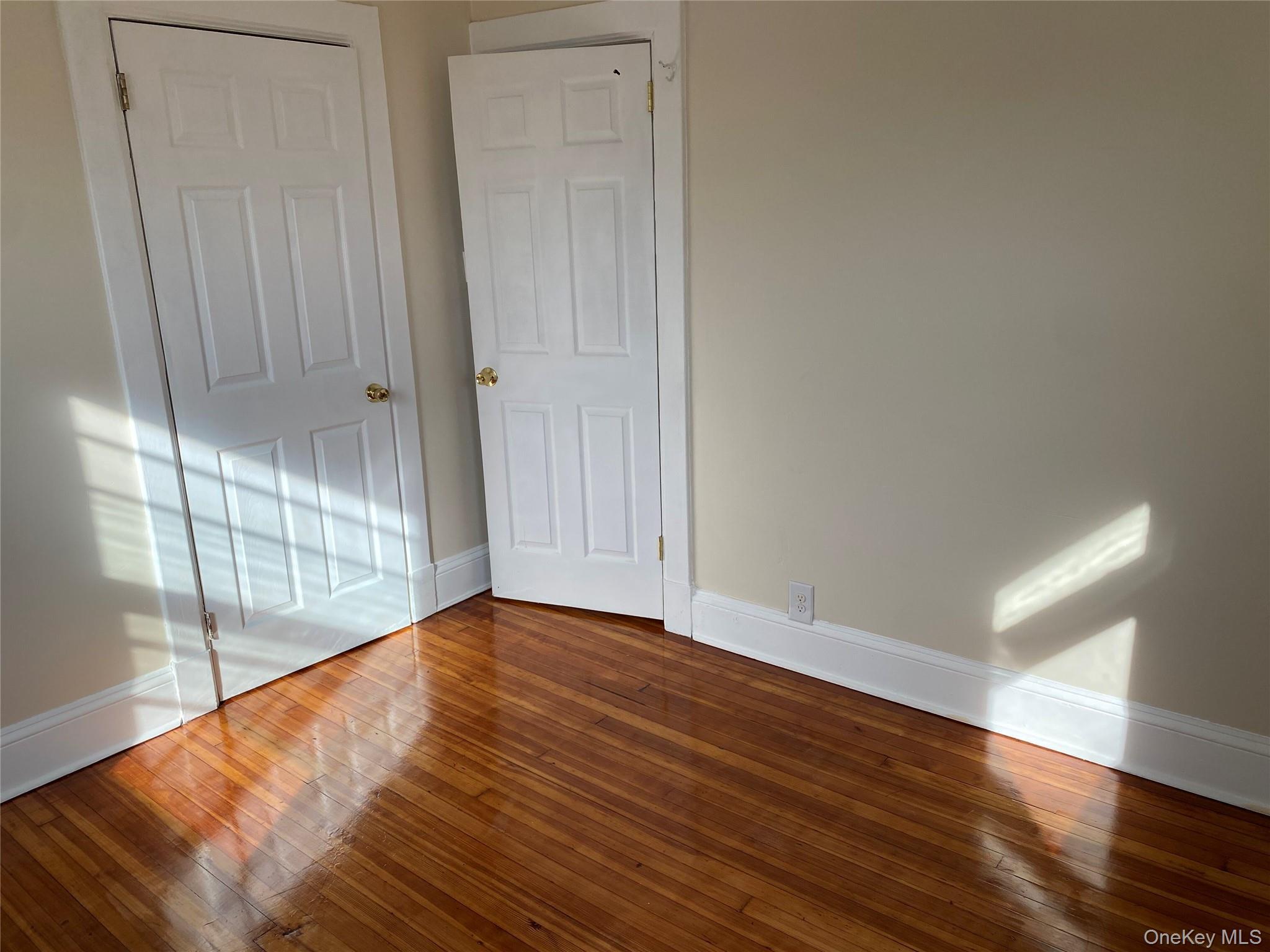 Single Family Taylor Court Staten Island, NY 10310, MLS-1031409-23