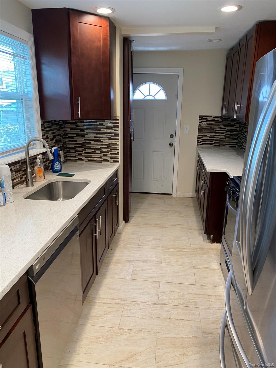 Single Family Taylor Court Staten Island, NY 10310, MLS-1031409-6
