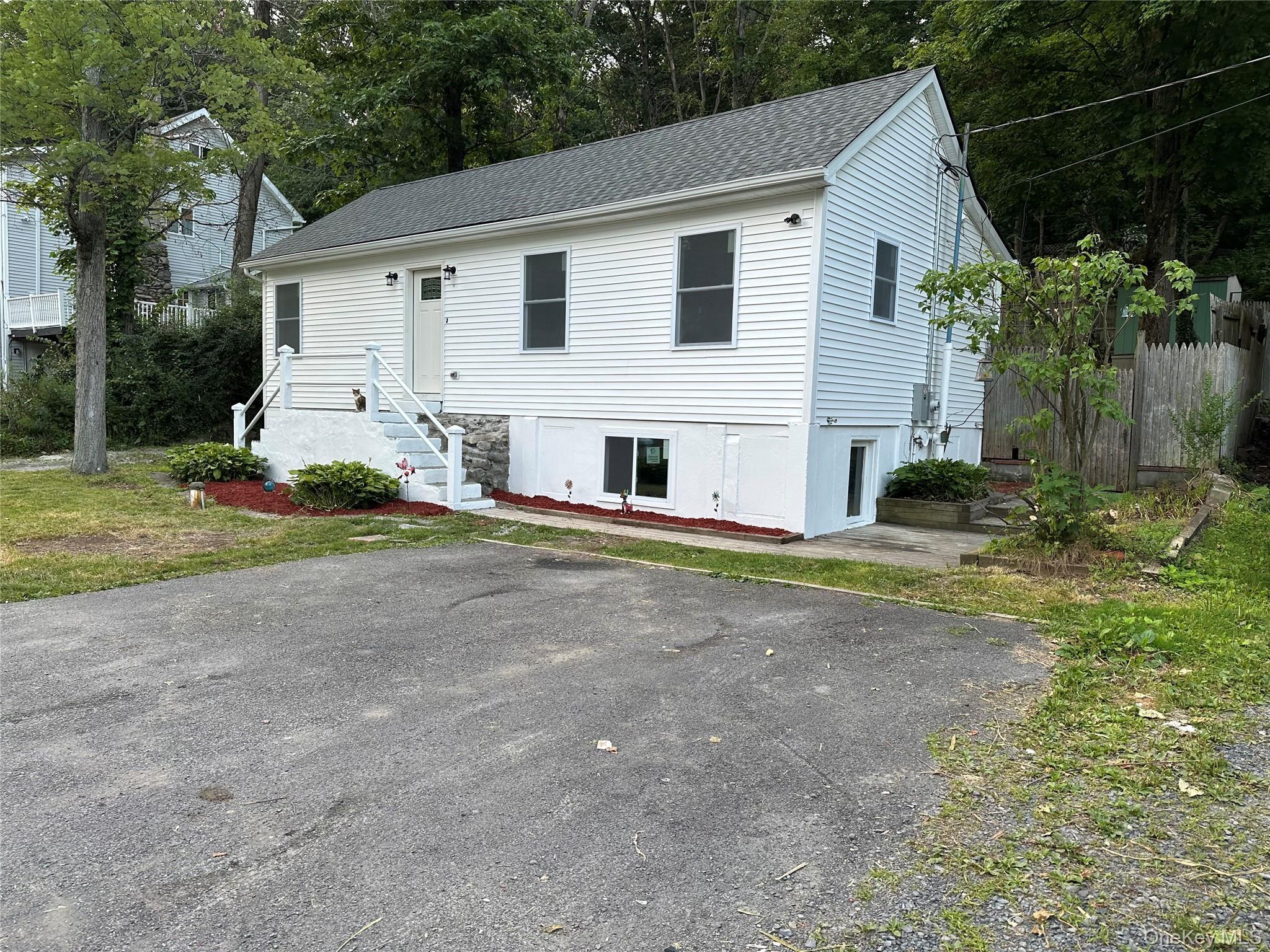 Single Family Sylvan Trail Orange County, NY 10950, MLS-1031418-2