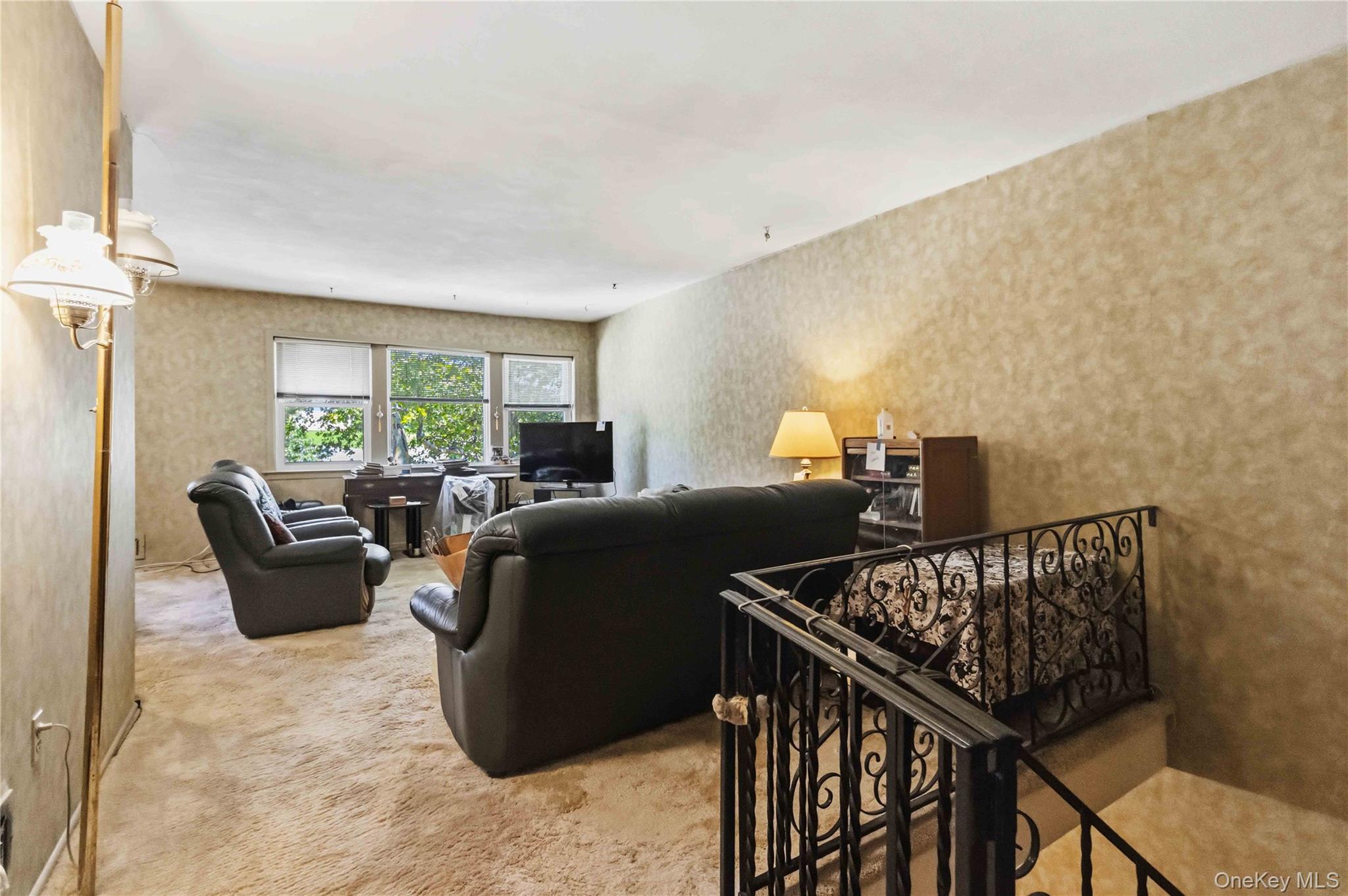 Single Family 56th Avenue Queens, NY 11364, MLS-1031445-7