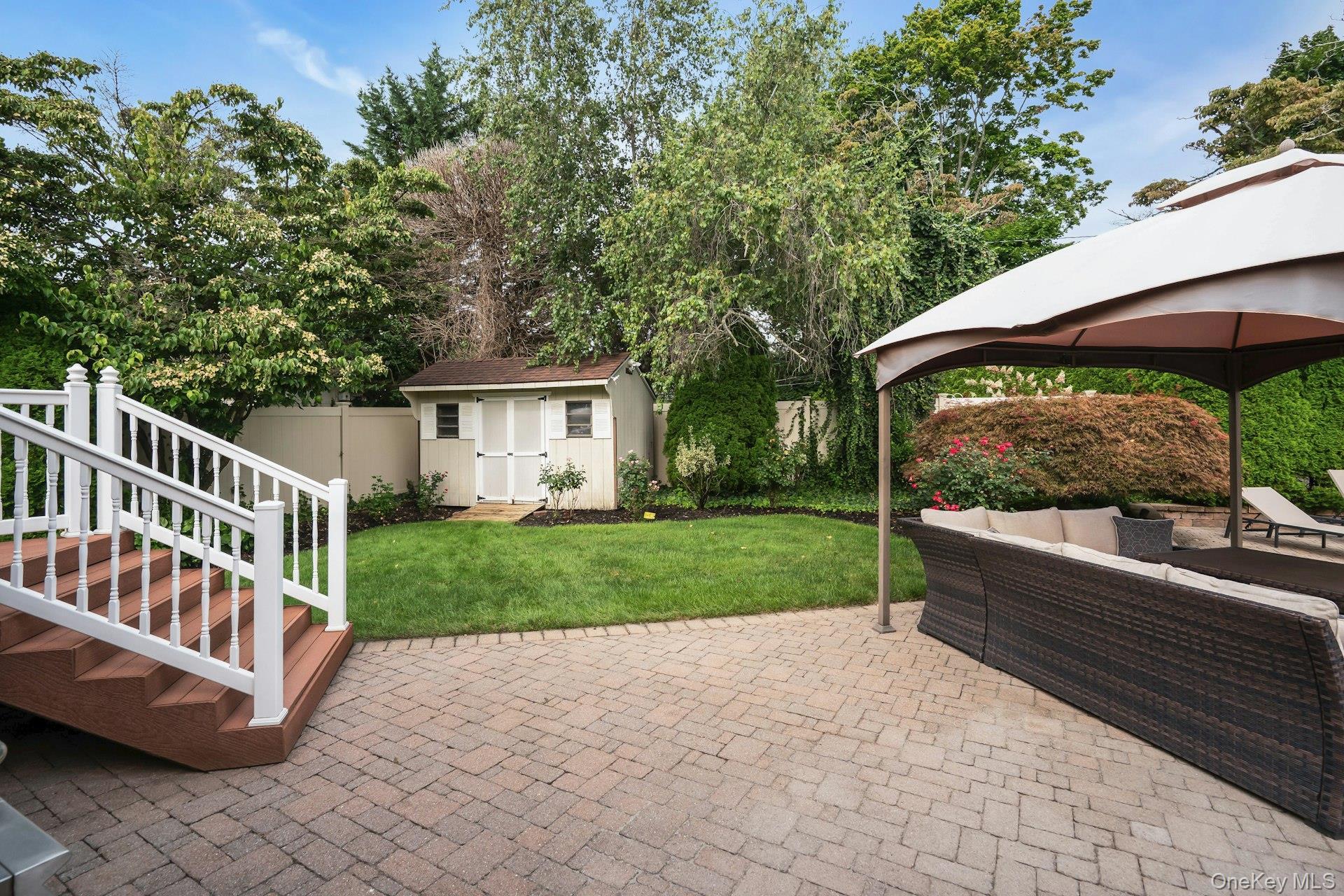 Single Family Harvest Lane  Suffolk County, NY 11725, MLS-1031448-35