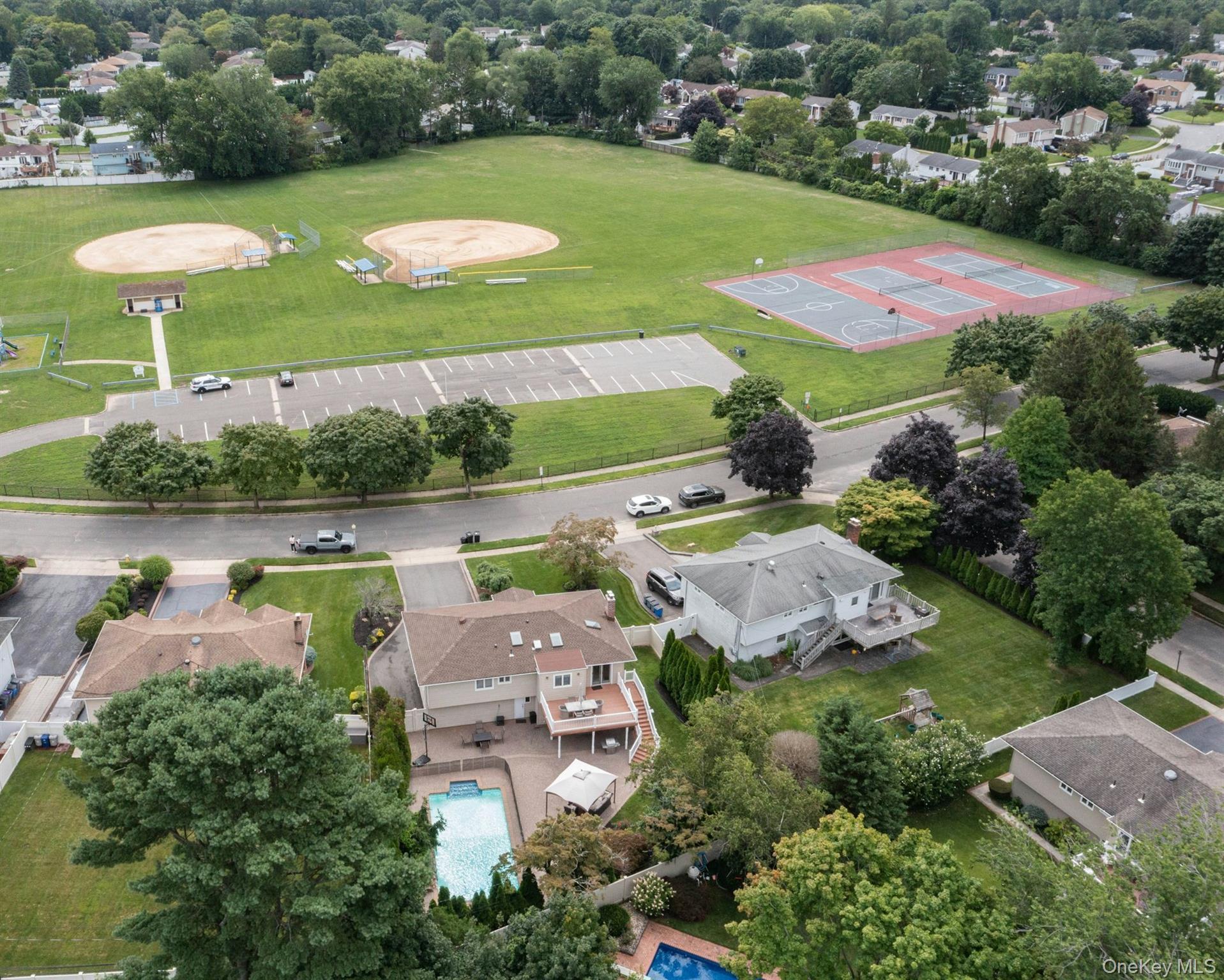 Single Family Harvest Lane  Suffolk County, NY 11725, MLS-1031448-49