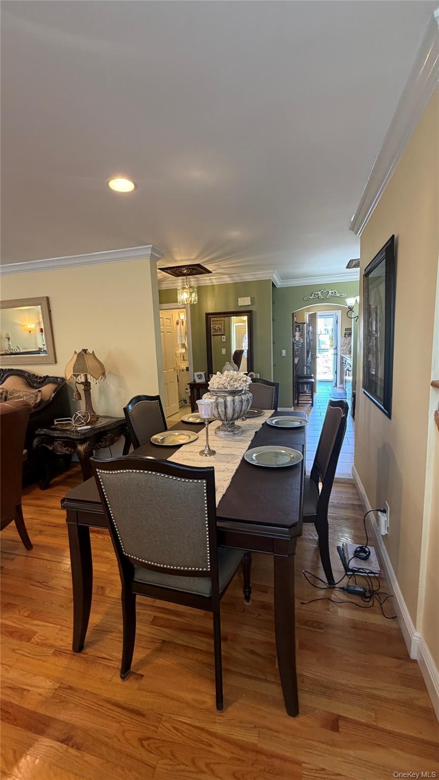 Single Family Maplewood Avenue  Nassau County, NY 11550, MLS-1031450-3