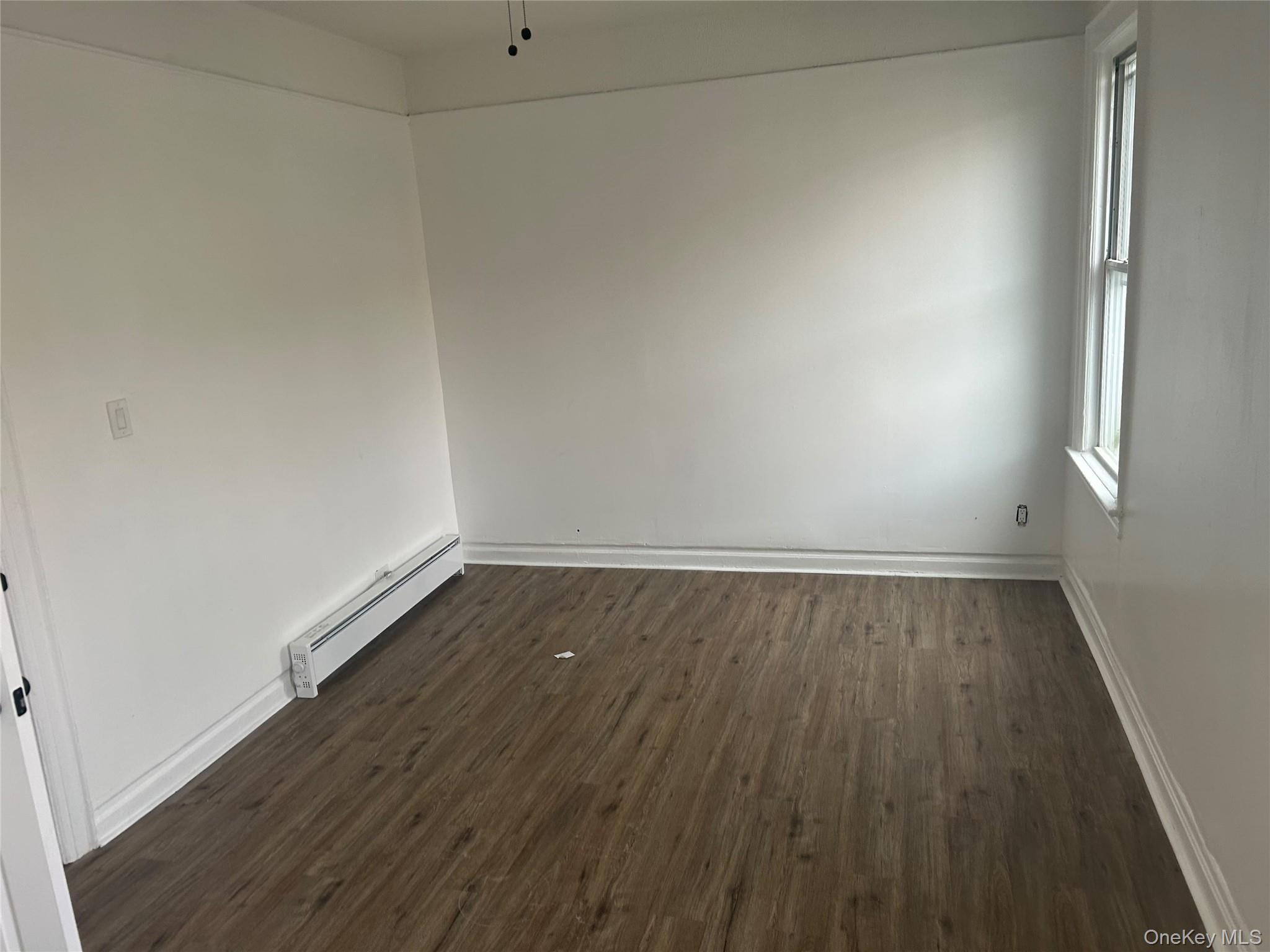 Single Family Edson Avenue Bronx, NY 10466, MLS-1031459-20