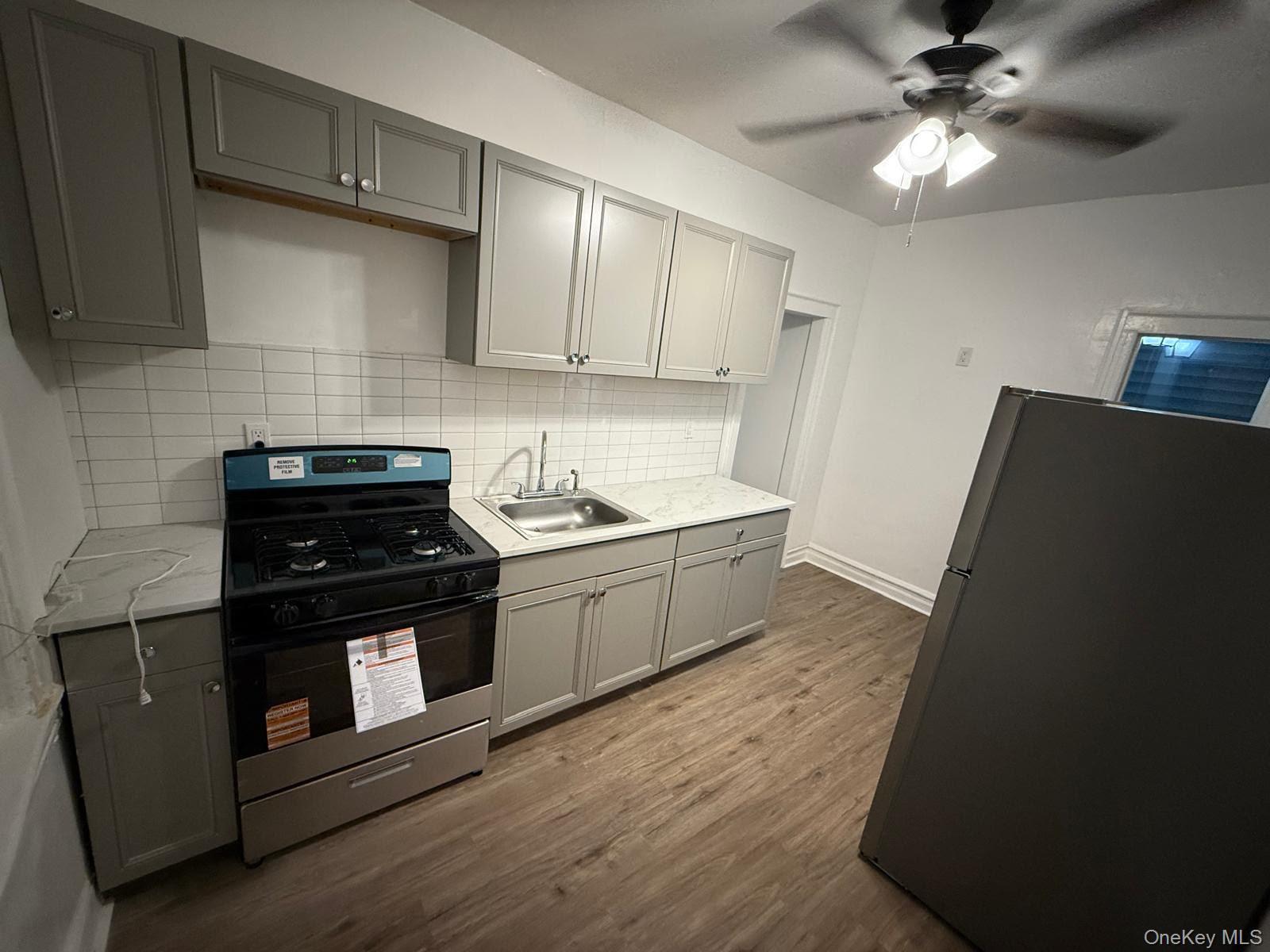 Single Family Edson Avenue Bronx, NY 10466, MLS-1031459-3