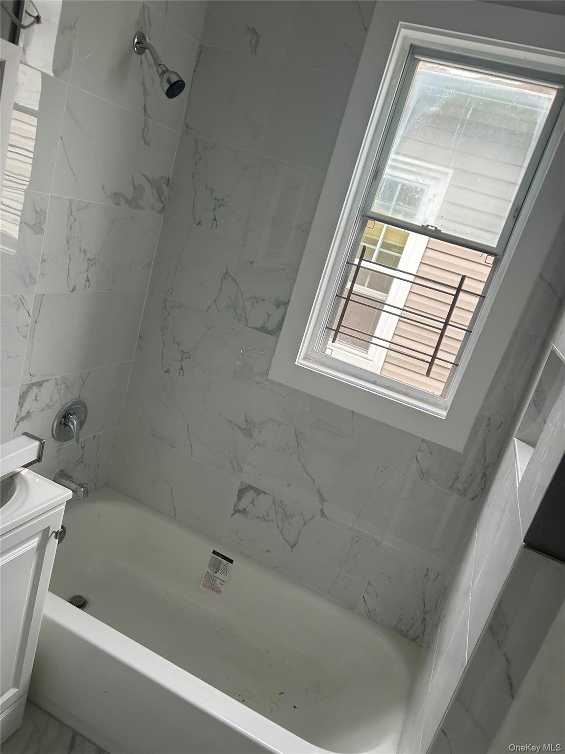 Single Family Edson Avenue Bronx, NY 10466, MLS-1031459-6