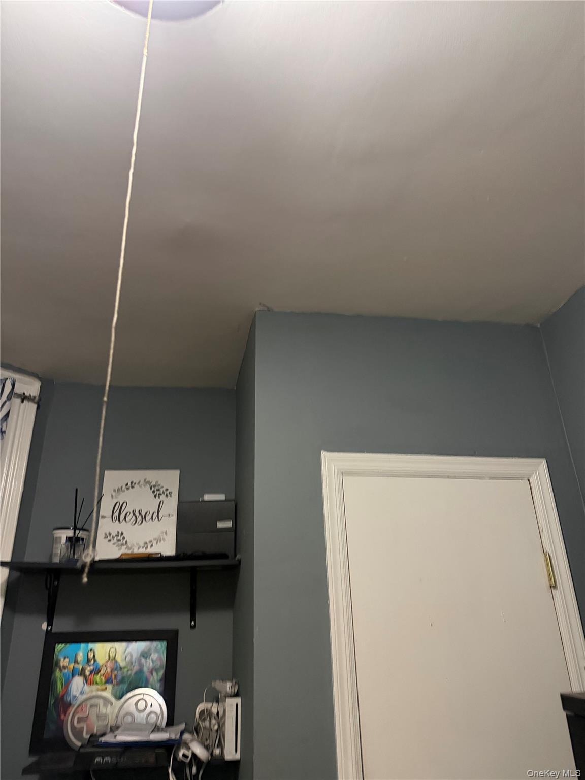 Single Family Unionport Road  Bronx, NY 10462, MLS-1031477-8