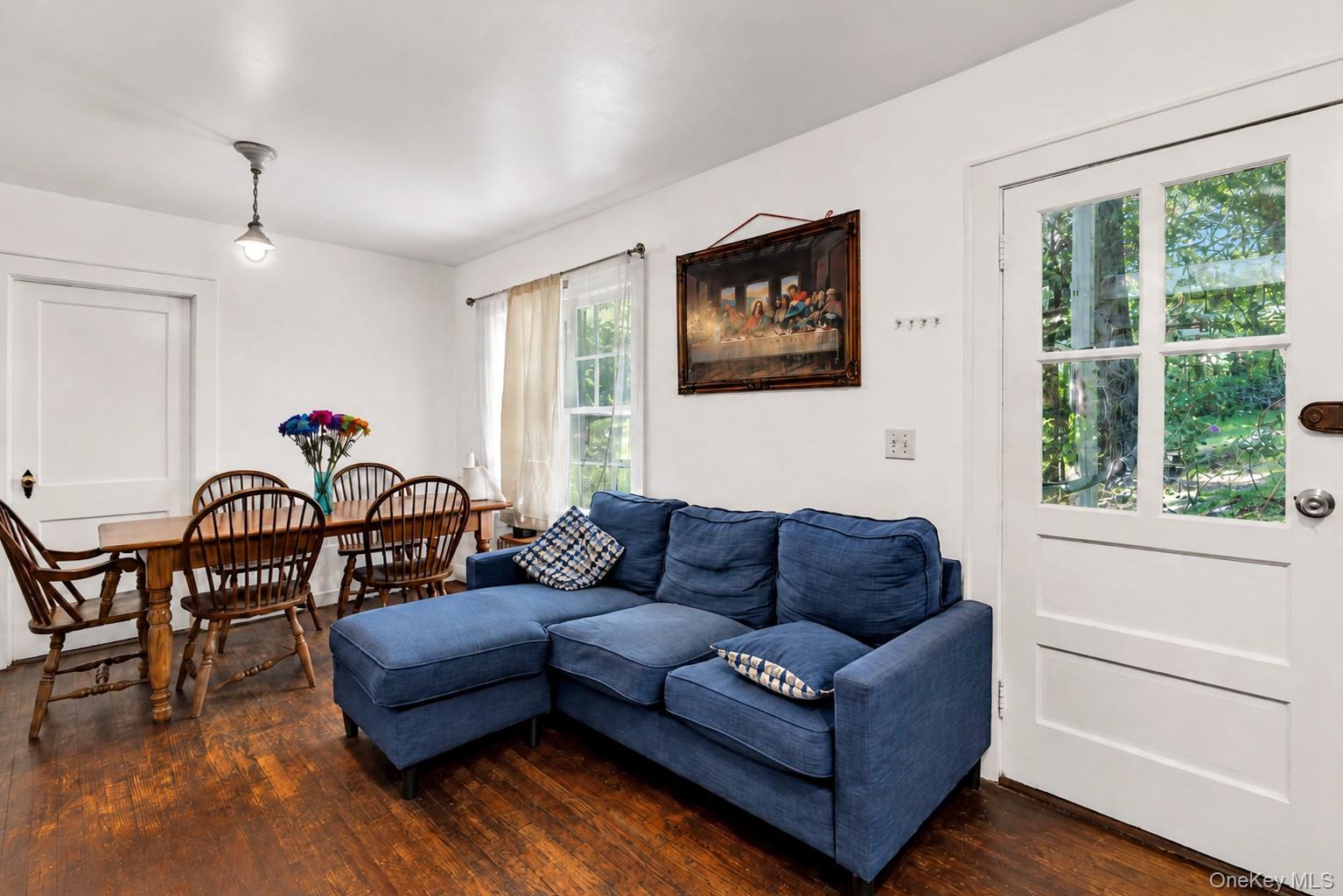 Single Family Flanders Road Suffolk County, NY 11901, MLS-1031487-2