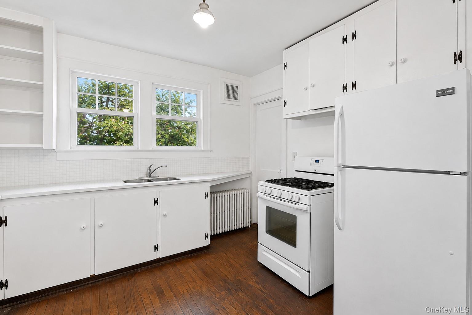 Single Family Flanders Road Suffolk County, NY 11901, MLS-1031487-5