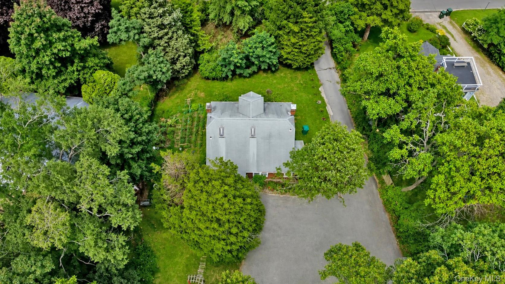 Single Family Flanders Road Suffolk County, NY 11901, MLS-1031487-9