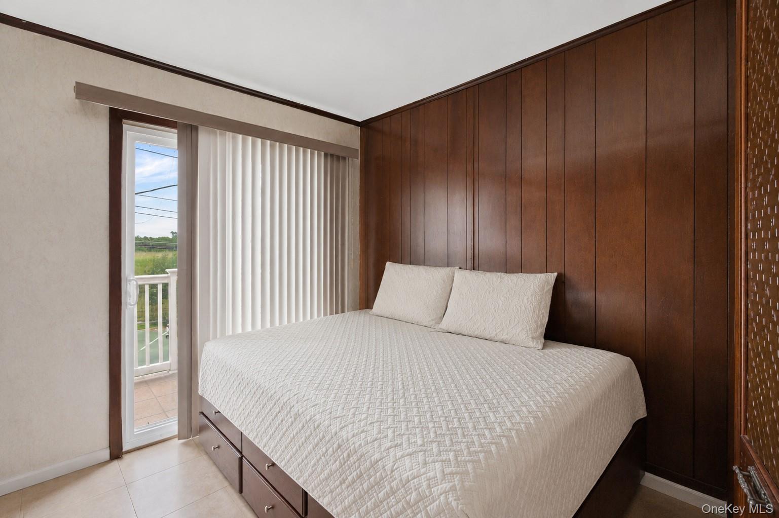 Single Family Bergen Avenue Brooklyn, NY 11234, MLS-1031490-22