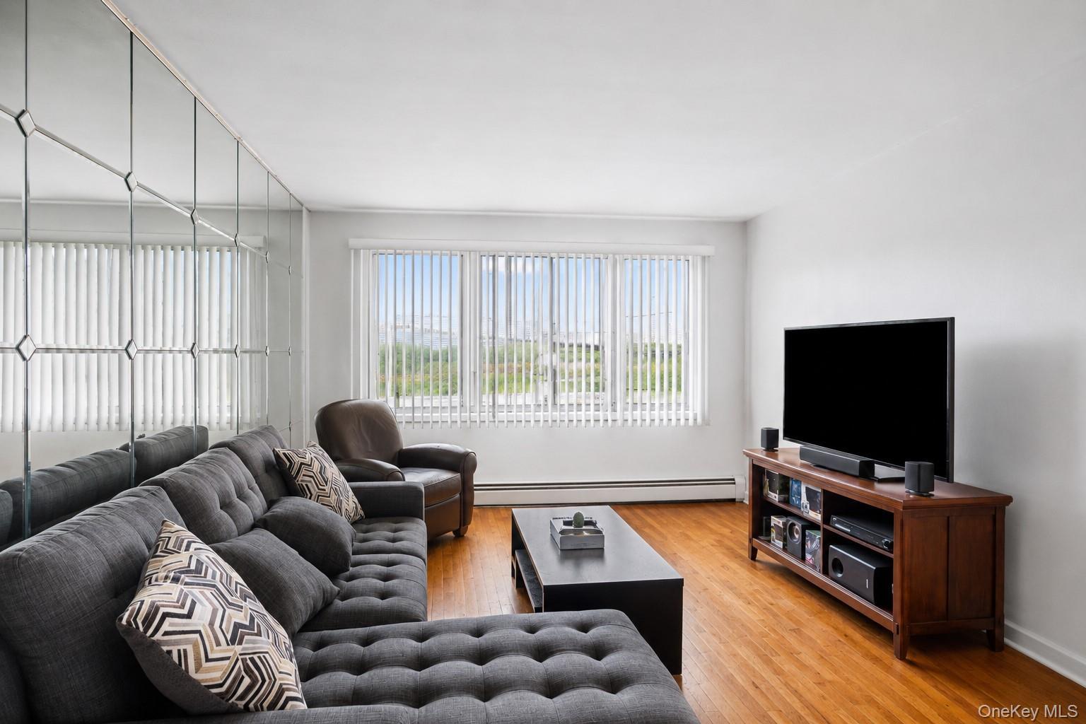 Single Family Bergen Avenue Brooklyn, NY 11234, MLS-1031490-23