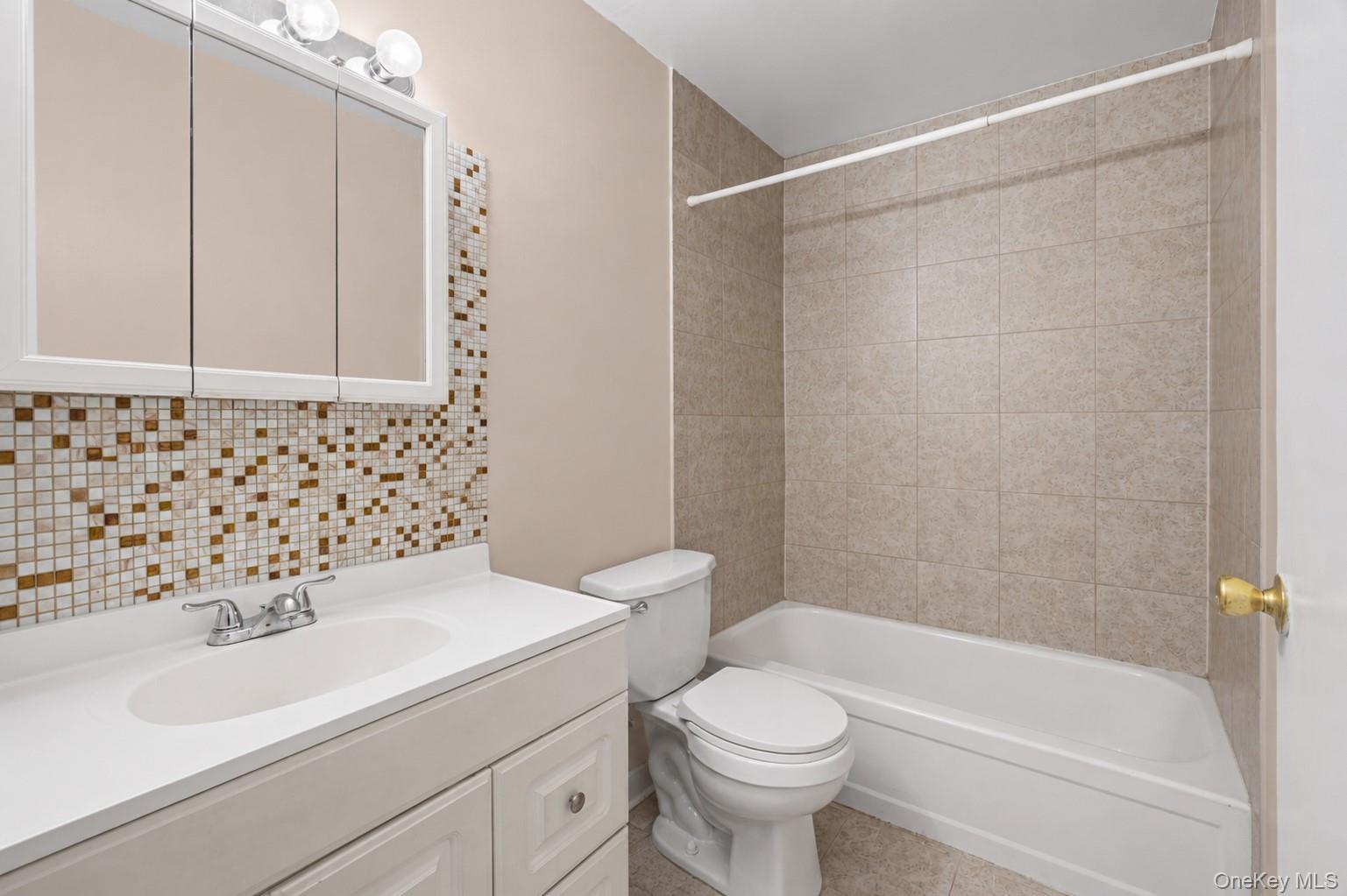Single Family Bergen Avenue Brooklyn, NY 11234, MLS-1031490-8
