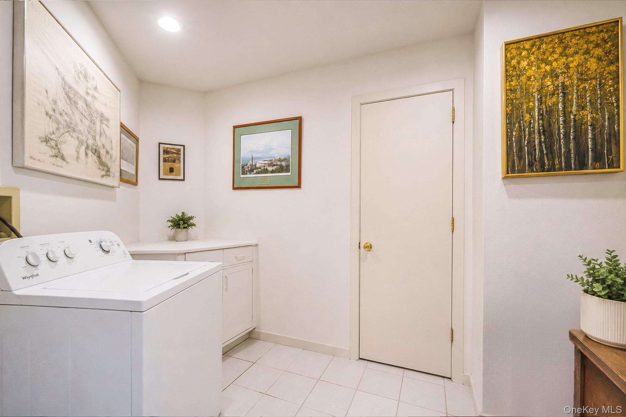 Single Family Joshuas Path  Suffolk County, NY 11937, MLS-1031499-29