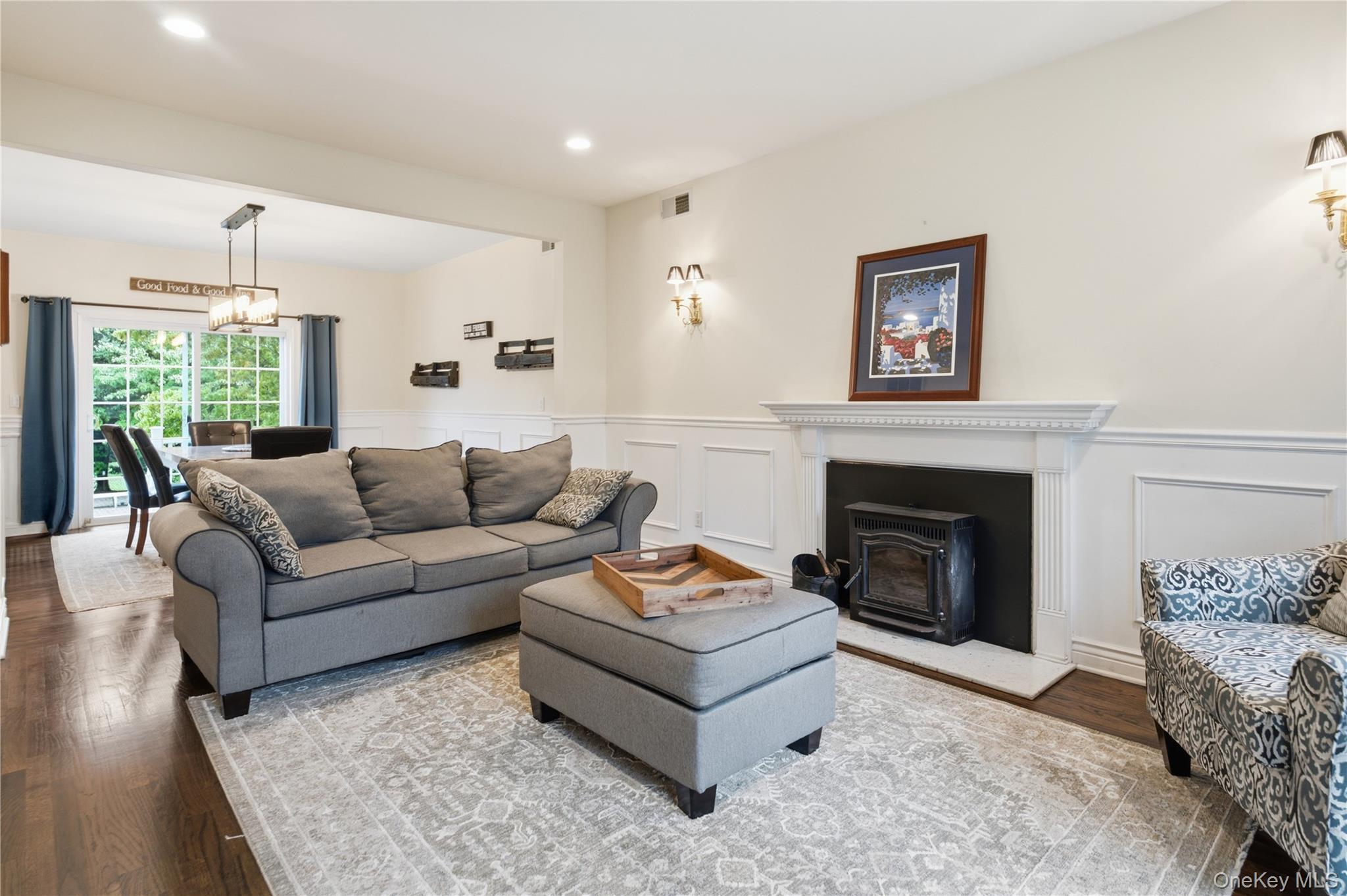 Single Family Wood Hollow Drive  Suffolk County, NY 11977, MLS-1031502-15