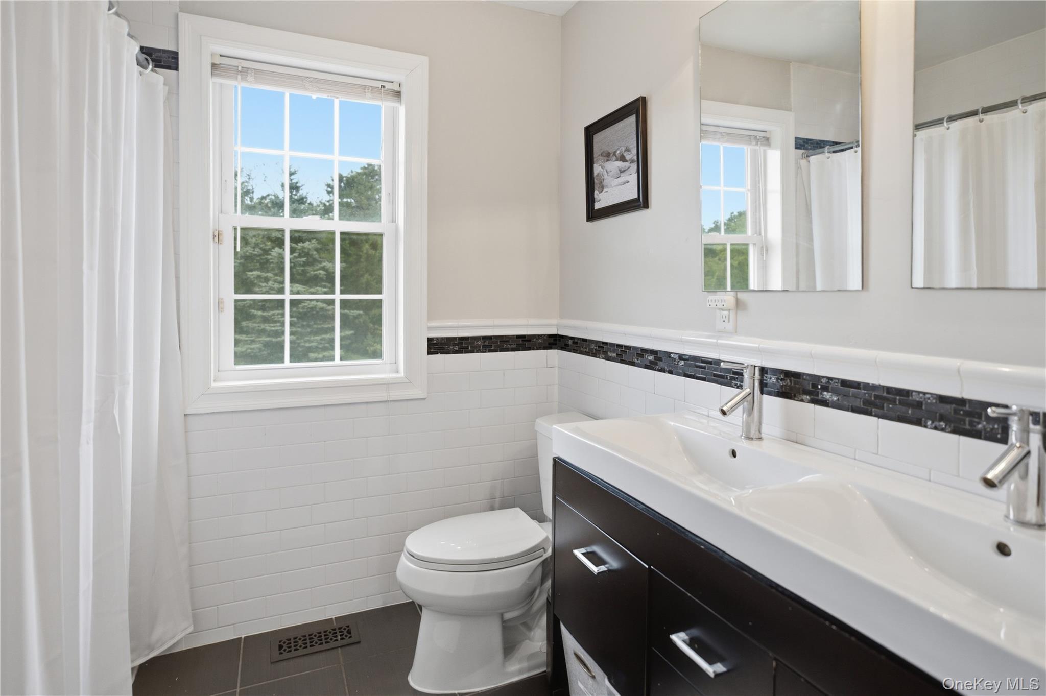 Single Family Wood Hollow Drive  Suffolk County, NY 11977, MLS-1031502-22