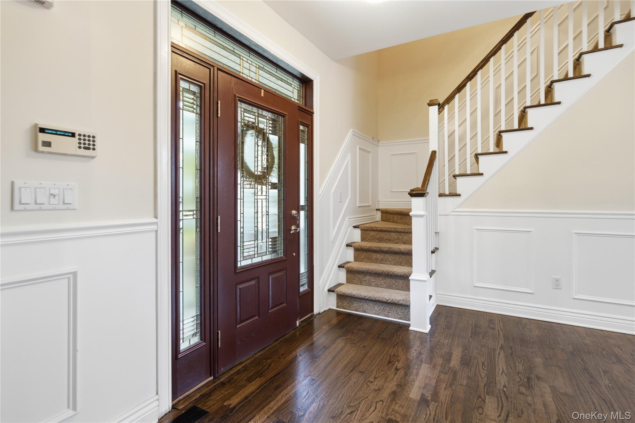Single Family Wood Hollow Drive  Suffolk County, NY 11977, MLS-1031502-3
