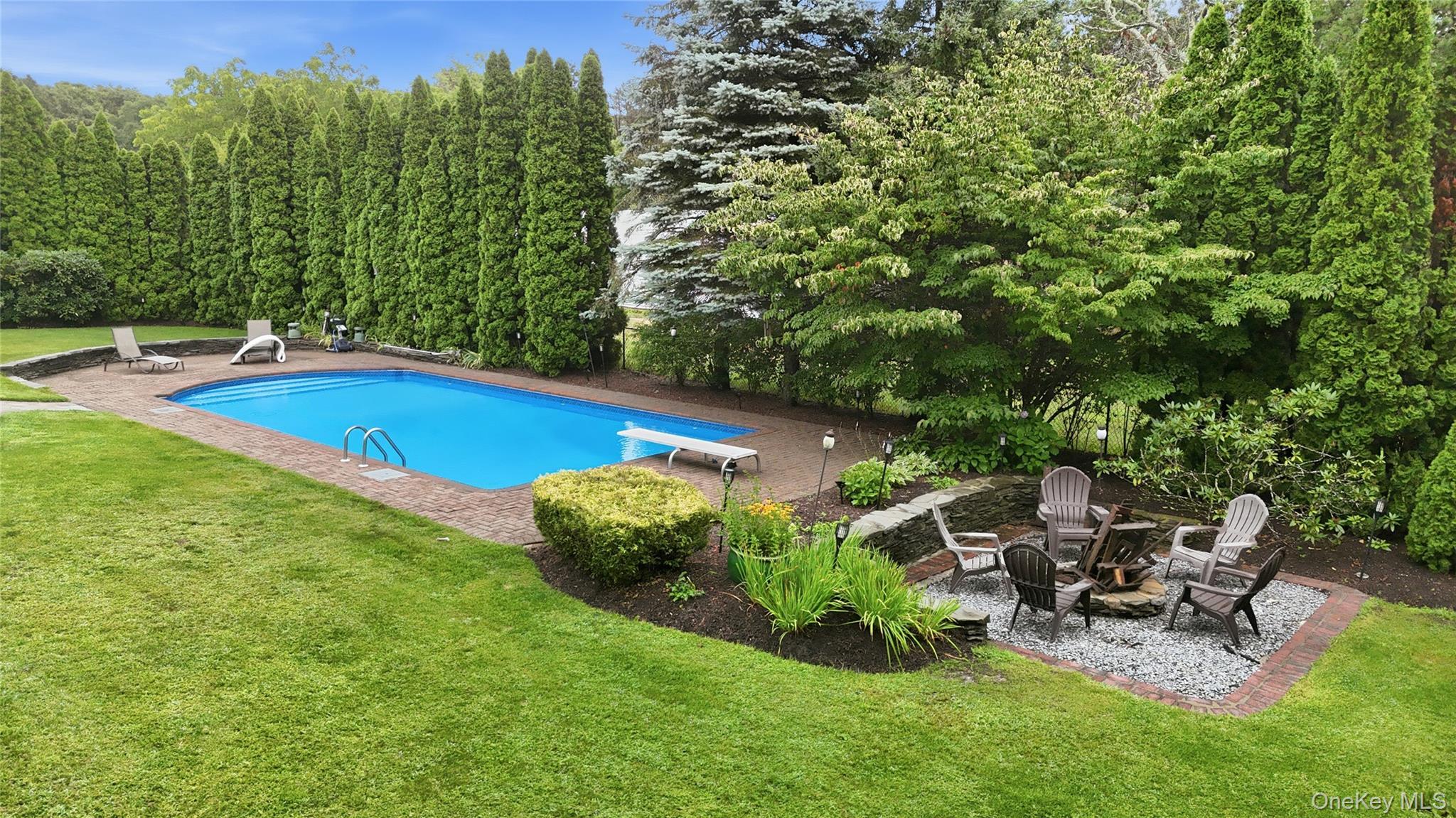 Single Family Wood Hollow Drive  Suffolk County, NY 11977, MLS-1031502-31