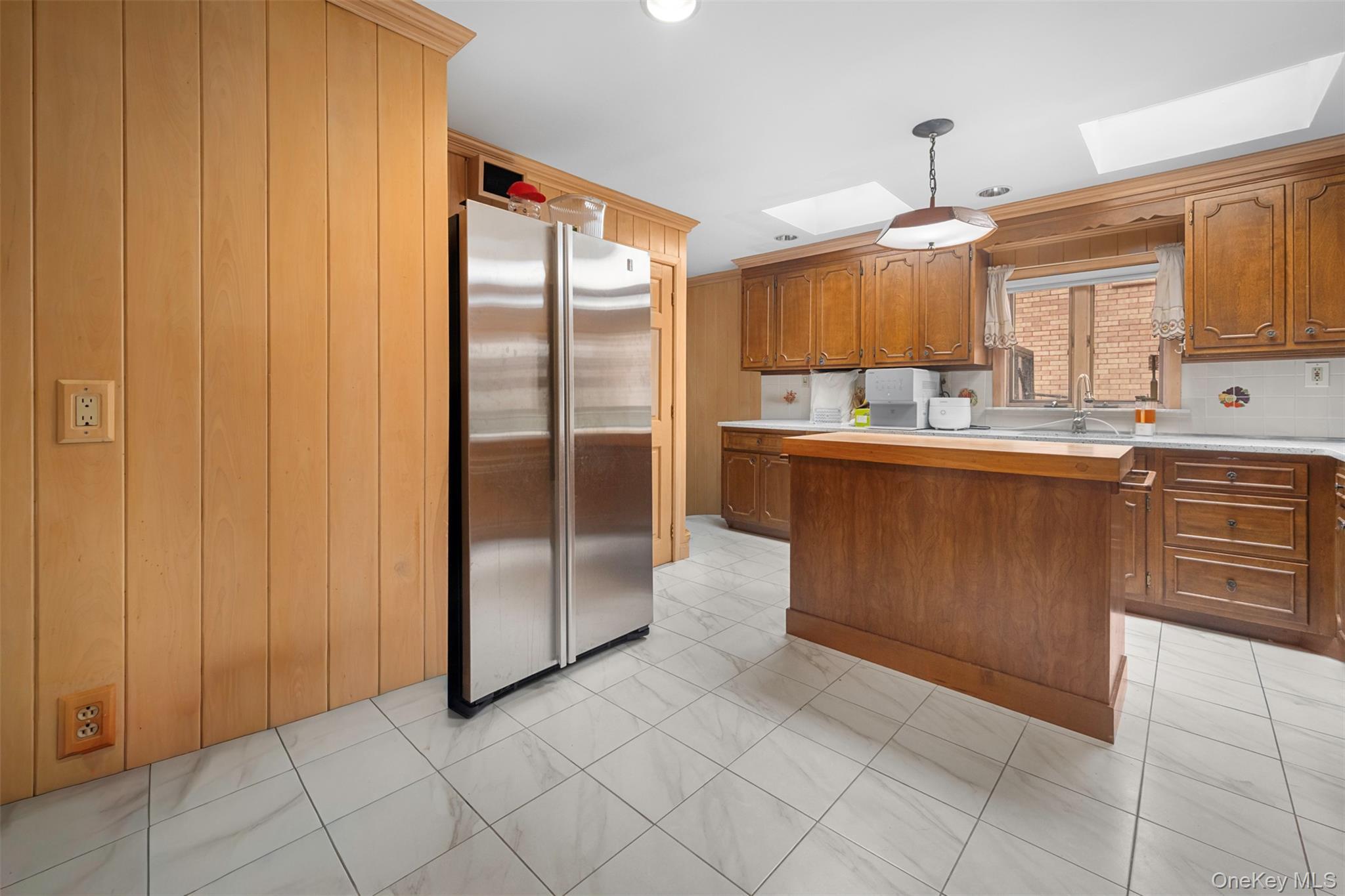 Single Family 73rd Avenue Queens, NY 11362, MLS-1031510-7