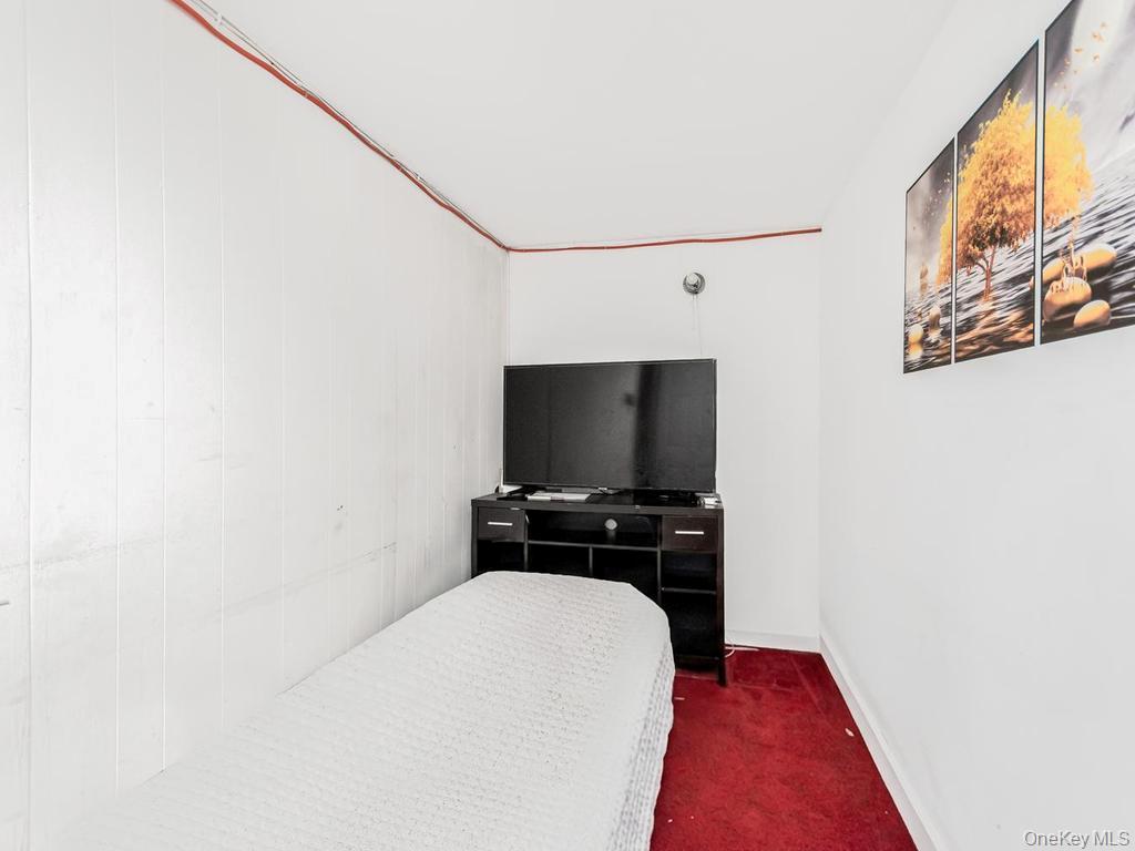 Single Family Gunther Avenue  Bronx, NY 10469, MLS-1031535-12