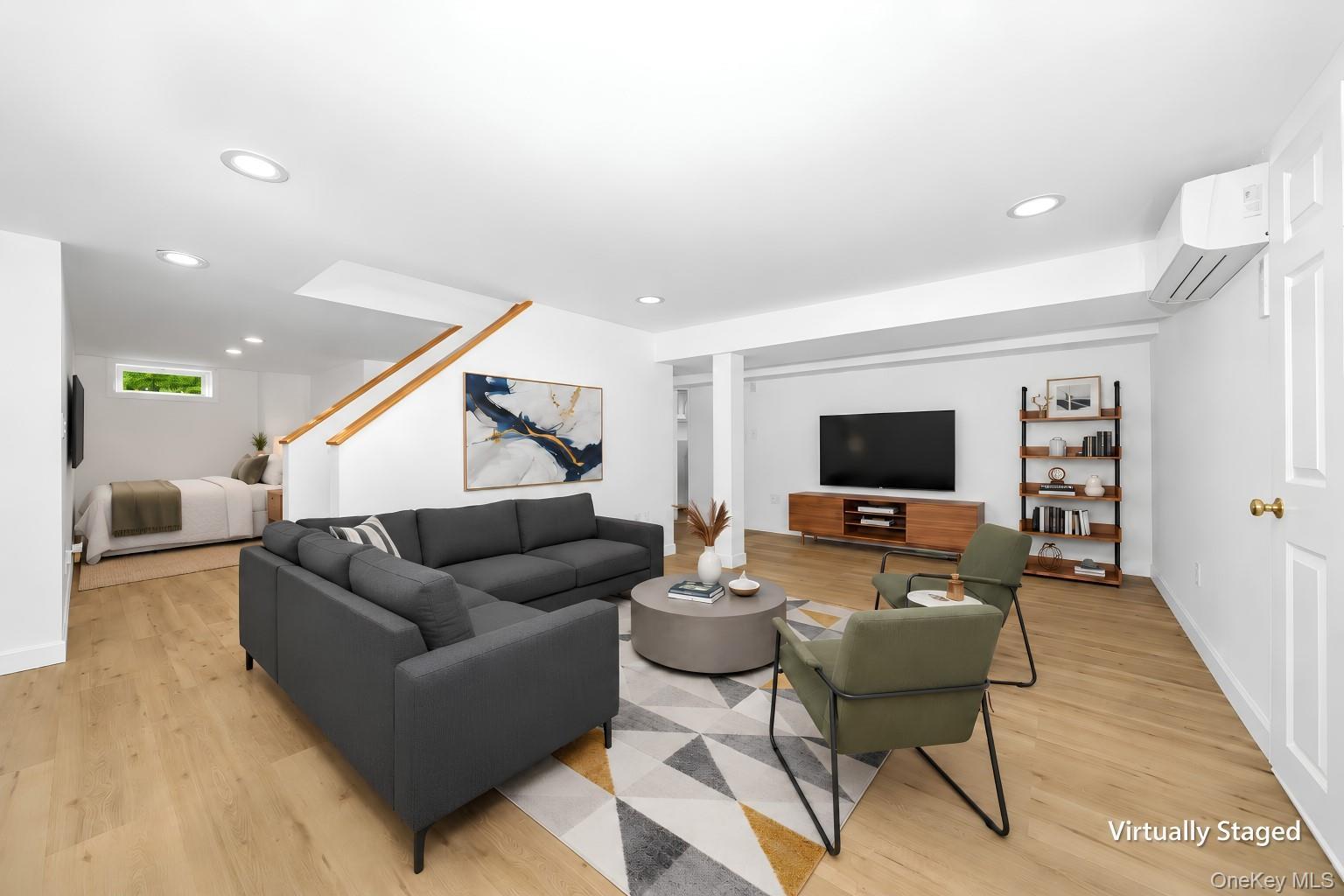 Single Family Hubbard Avenue  Suffolk County, NY 11901, MLS-1031536-26