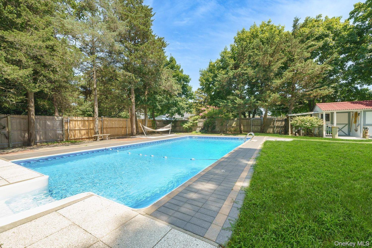 Single Family Hubbard Avenue  Suffolk County, NY 11901, MLS-1031536-3