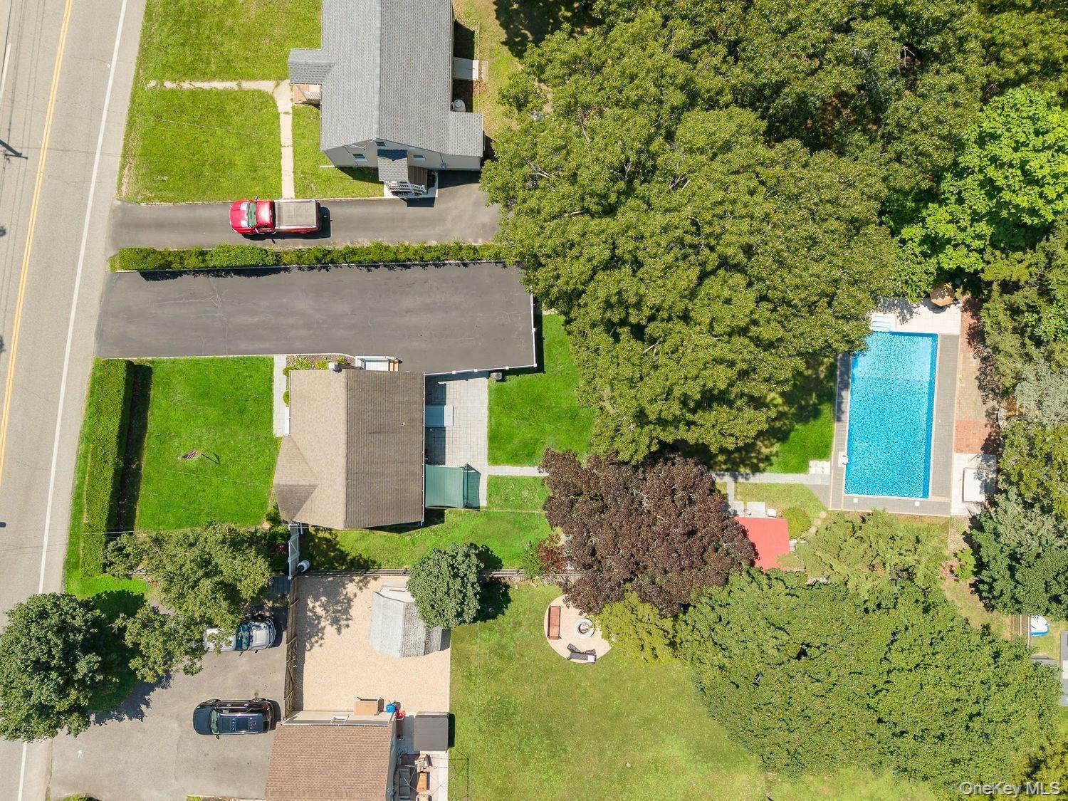 Single Family Hubbard Avenue  Suffolk County, NY 11901, MLS-1031536-40