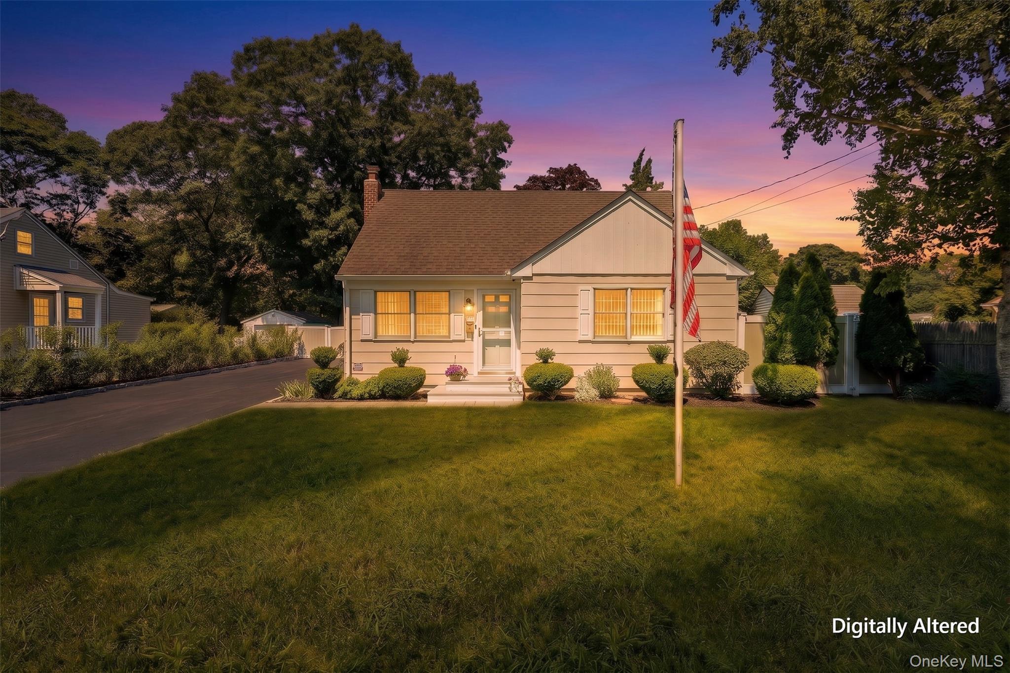 Single Family Hubbard Avenue  Suffolk County, NY 11901, MLS-1031536-9