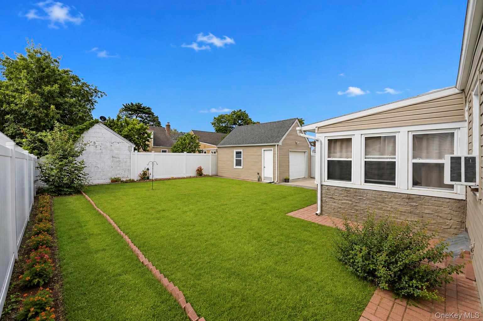 Single Family E Fenimore Street Nassau County, NY 11580, MLS-1031542-37