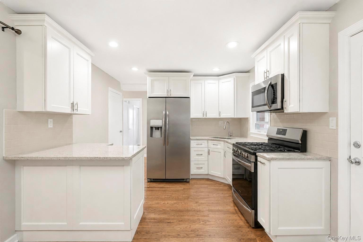 Single Family E Fenimore Street Nassau County, NY 11580, MLS-1031542-5
