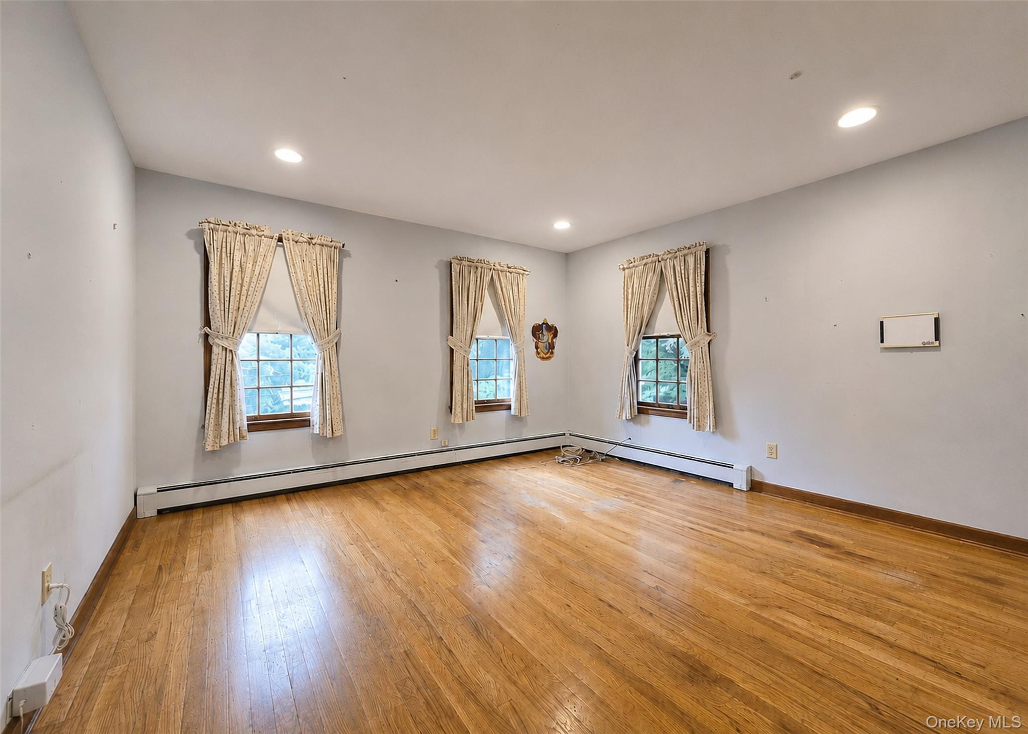 Single Family Woodhull Road Suffolk County, NY 11733, MLS-1031554-17