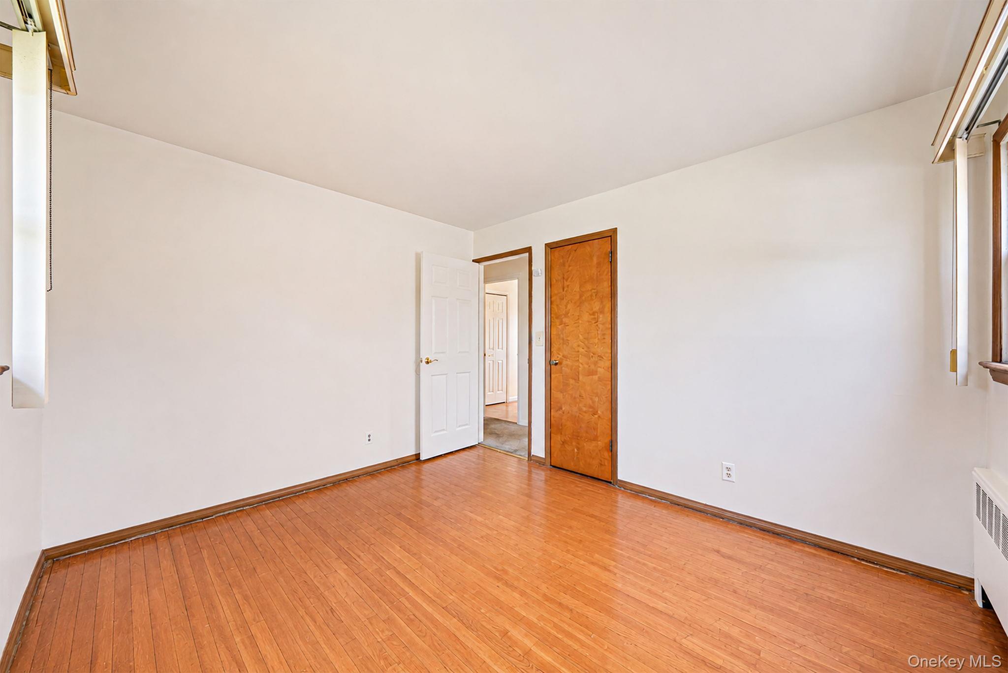 Single Family 10th Street Nassau County, NY 11714, MLS-1031563-11