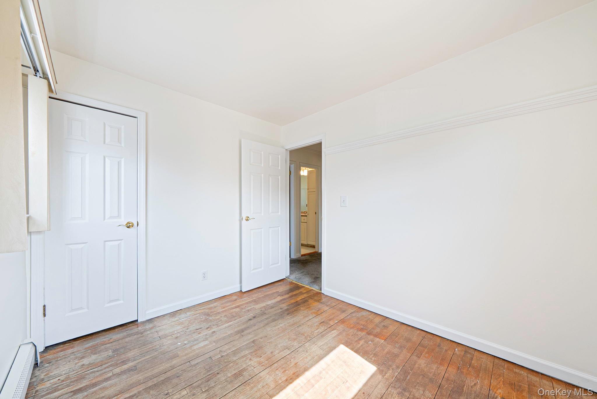 Single Family 10th Street Nassau County, NY 11714, MLS-1031563-12