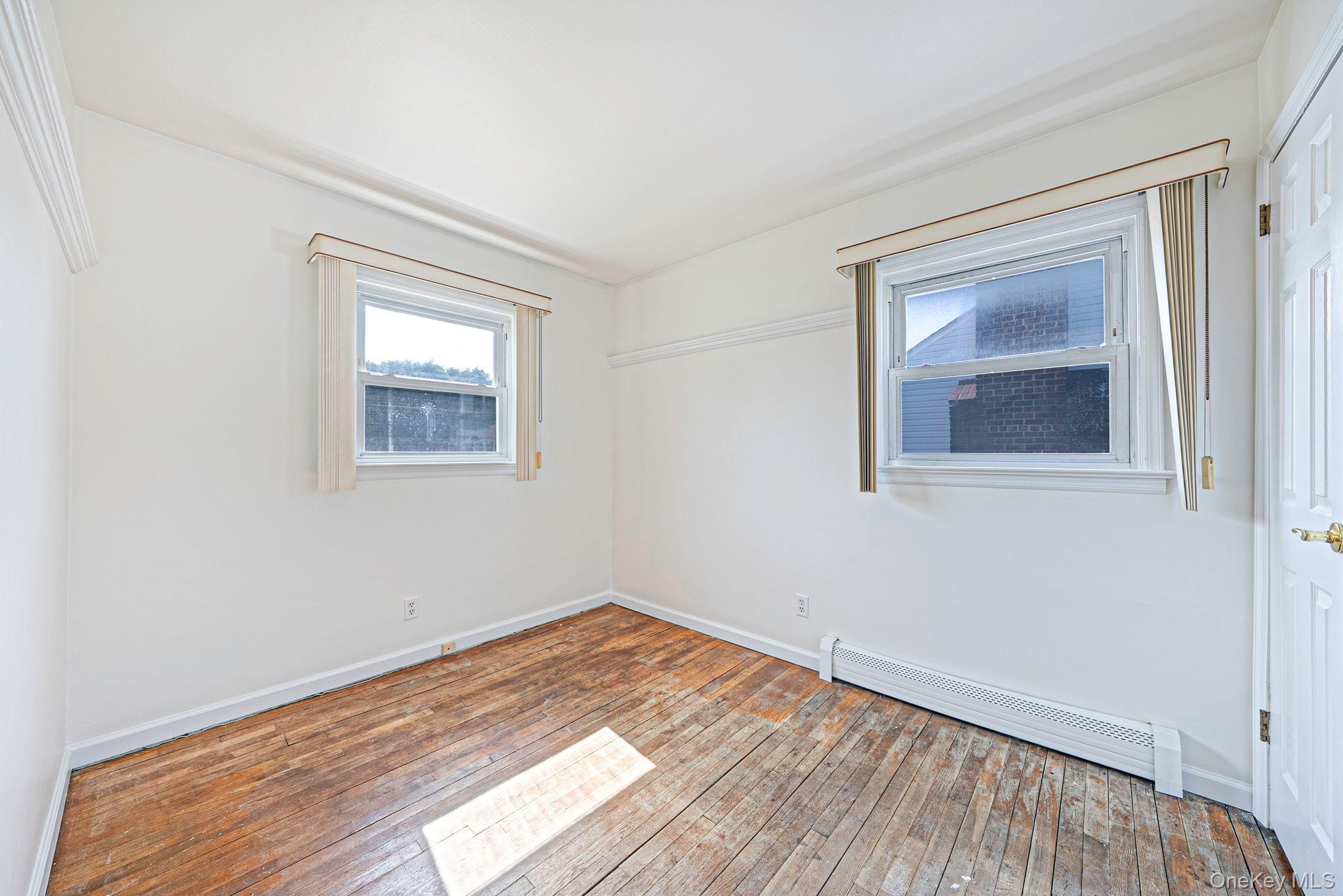 Single Family 10th Street Nassau County, NY 11714, MLS-1031563-14