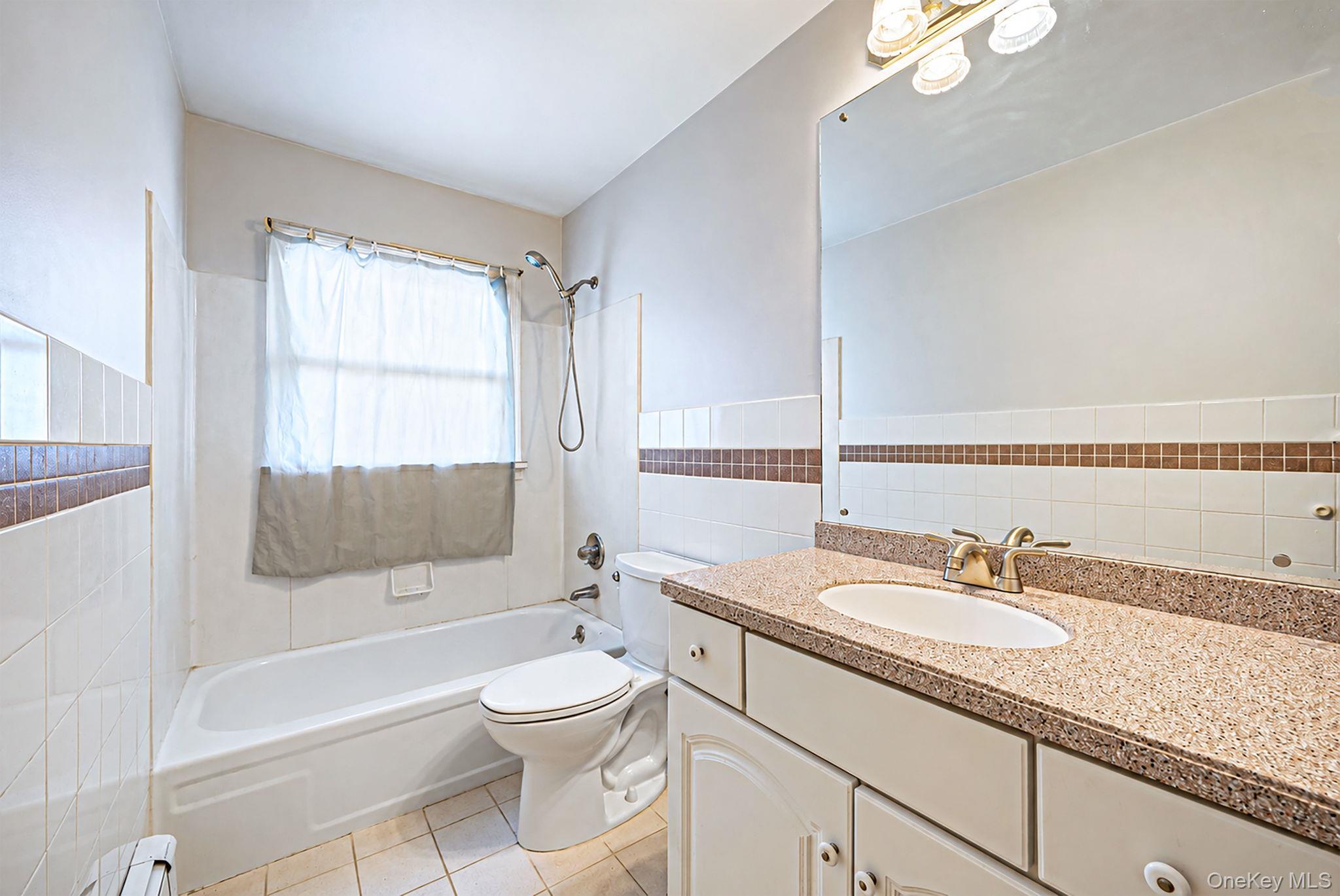 Single Family 10th Street Nassau County, NY 11714, MLS-1031563-15