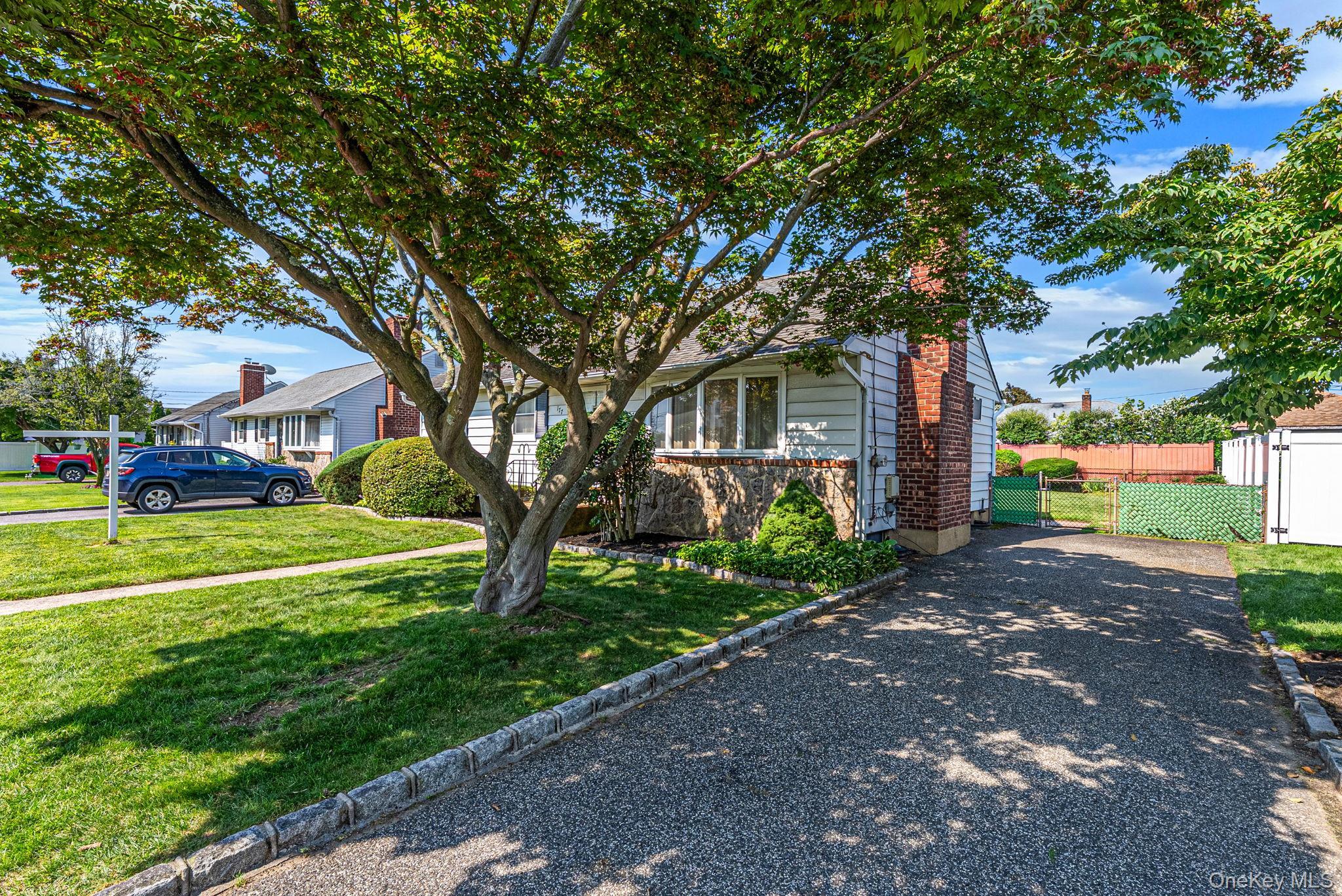 Single Family 10th Street Nassau County, NY 11714, MLS-1031563-3