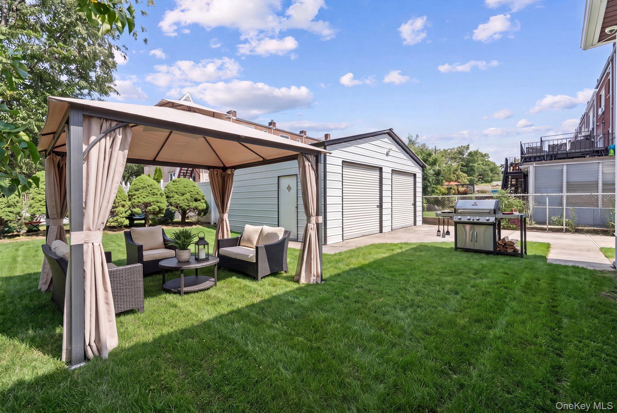 Single Family Buttrick Avenue Bronx, NY 10465, MLS-1031572-8