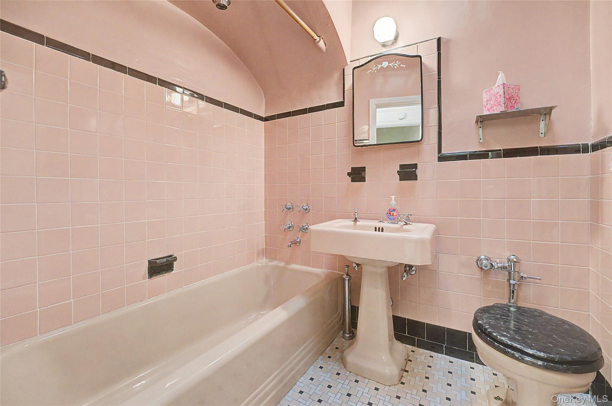 Single Family 146th Street Queens, NY 11355, MLS-1031581-10