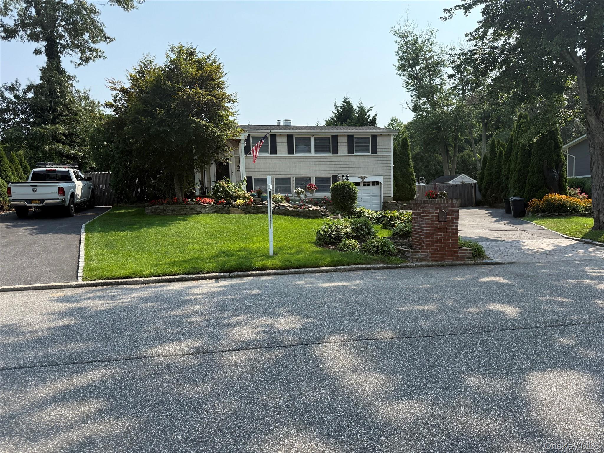 Single Family Fairway Drive  Suffolk County, NY 11776, MLS-1031586-3