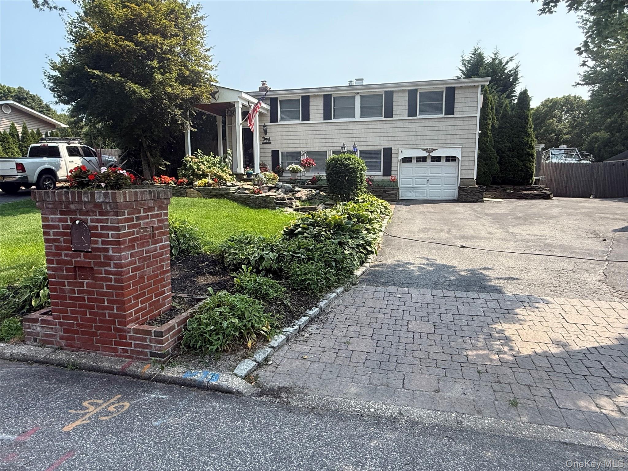 Single Family Fairway Drive  Suffolk County, NY 11776, MLS-1031586-4