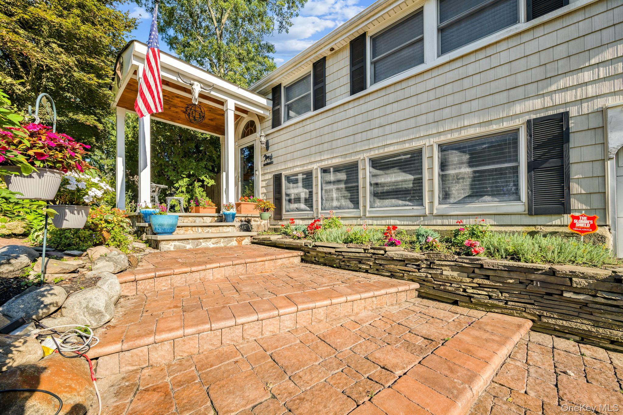 Single Family Fairway Drive  Suffolk County, NY 11776, MLS-1031586-8