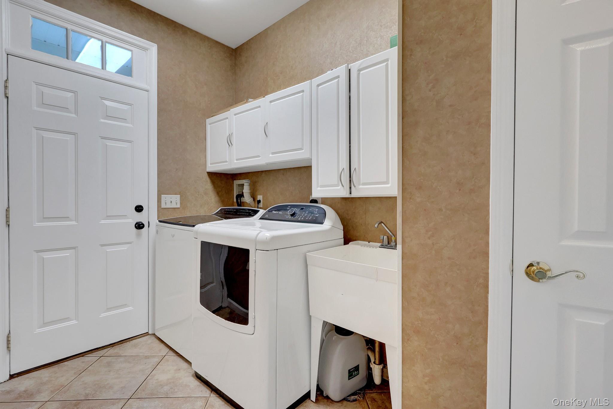 Single Family Brookline Court Suffolk County, NY 11792, MLS-1031590-36