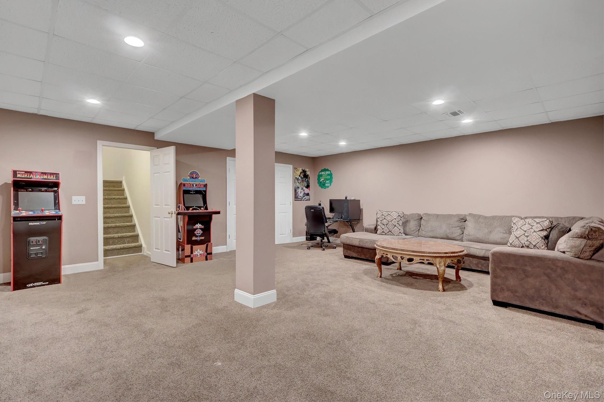 Single Family Brookline Court Suffolk County, NY 11792, MLS-1031590-37