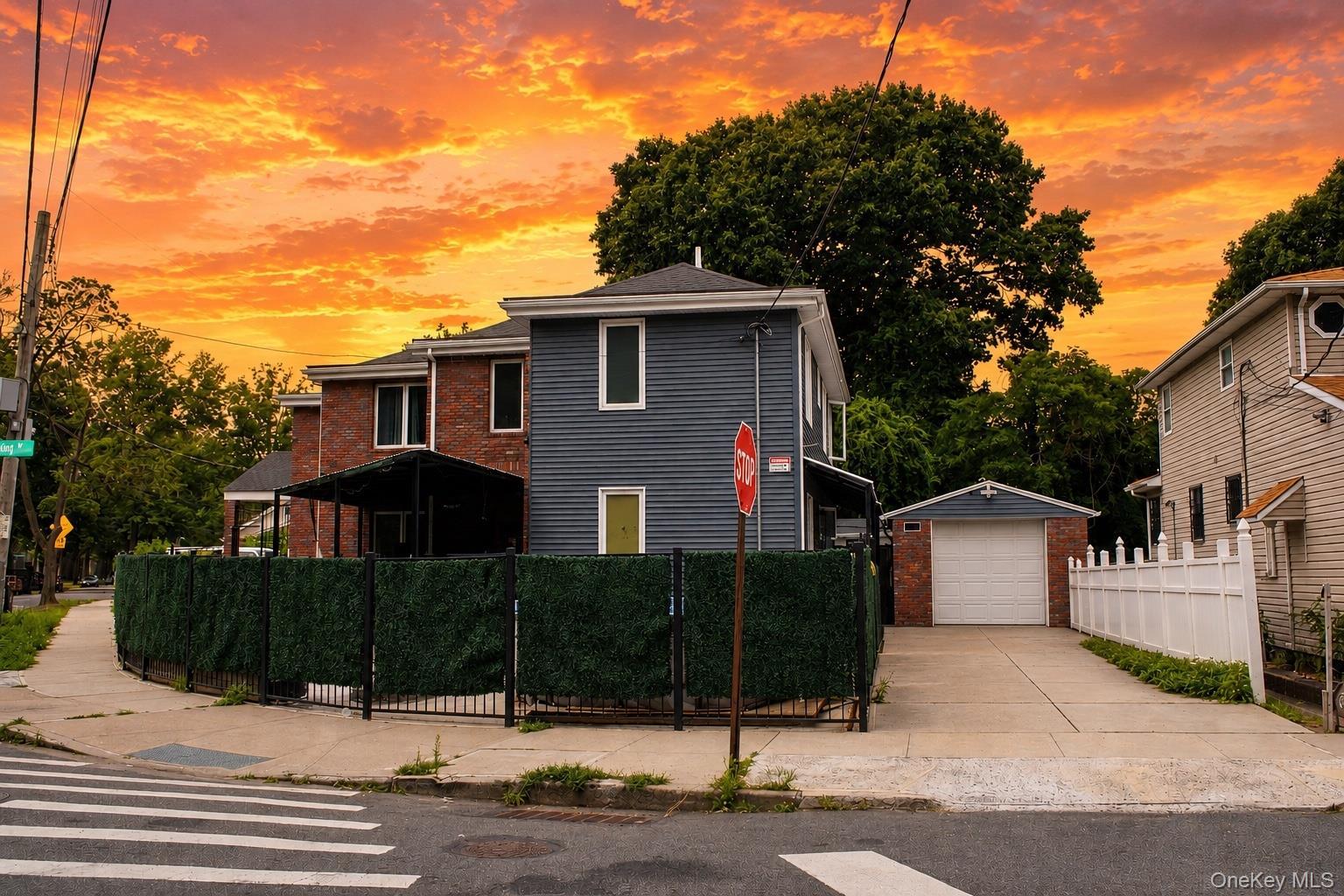 Single Family 232nd Street Queens, NY 11413, MLS-1031594-4
