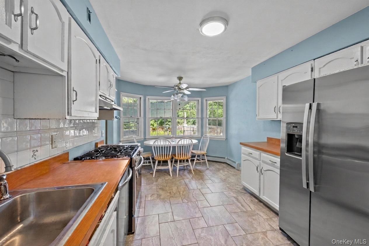 Single Family Black Locust Avenue  Suffolk County, NY 11733, MLS-1031598-7